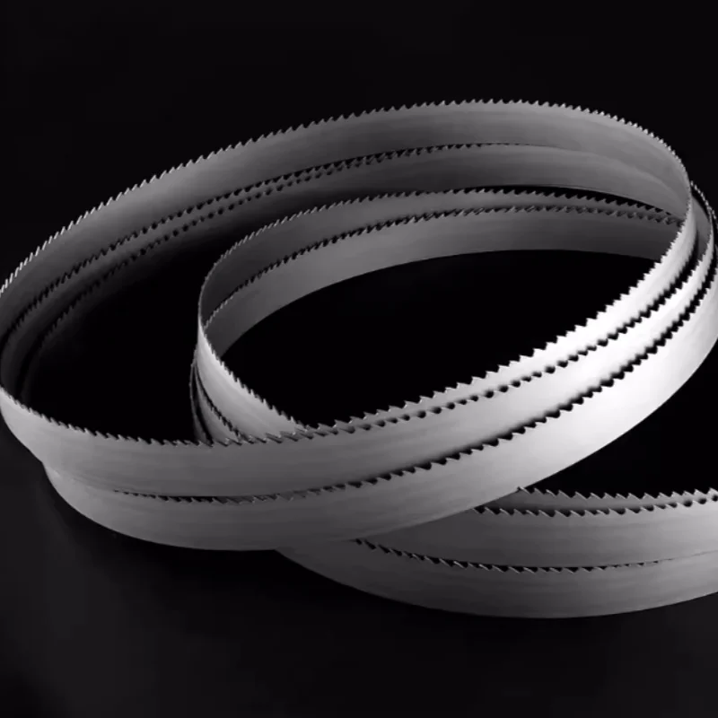 Boite de 2 kg de vis multi-usage tête plate Posidriv 6 mm x 40 mm