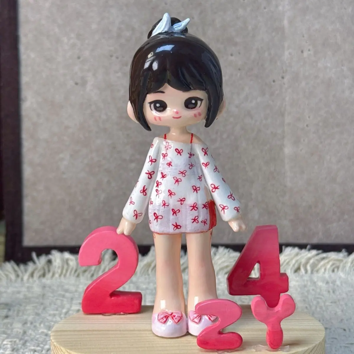 Individuell gestaltete Foto-Tonfigur als Tischdekoration, handgefertigte Puppe als Souvenir für Paare oder Freunde zum Geburtstag, Sammlerstück in Blindbox_voghion.com