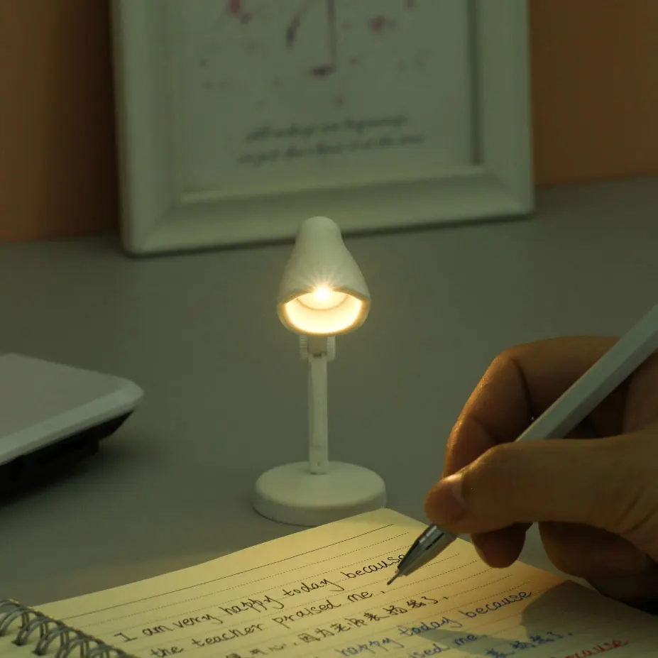 

Creative Mini Small Table Lamp LED Folding Portable Small Night Lamp Student Reading and Writing Lamp Work Desktop Ornament