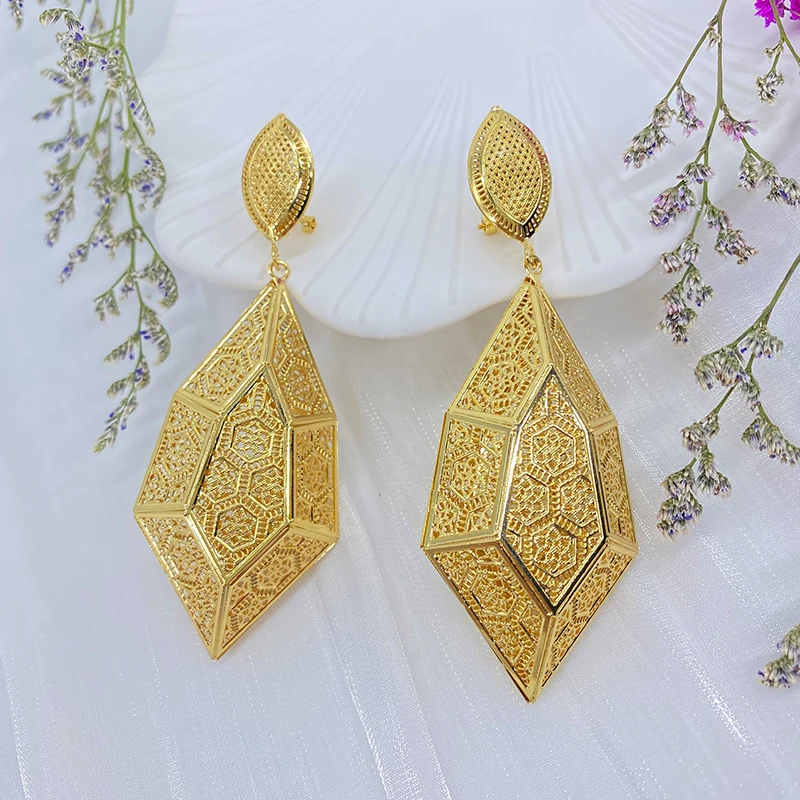 Hot Selling Fashion Jewelry Dubai Bohemian Style Gold Plated Hollow Drop Earrings For Women Wedding Party Anniversary Gift