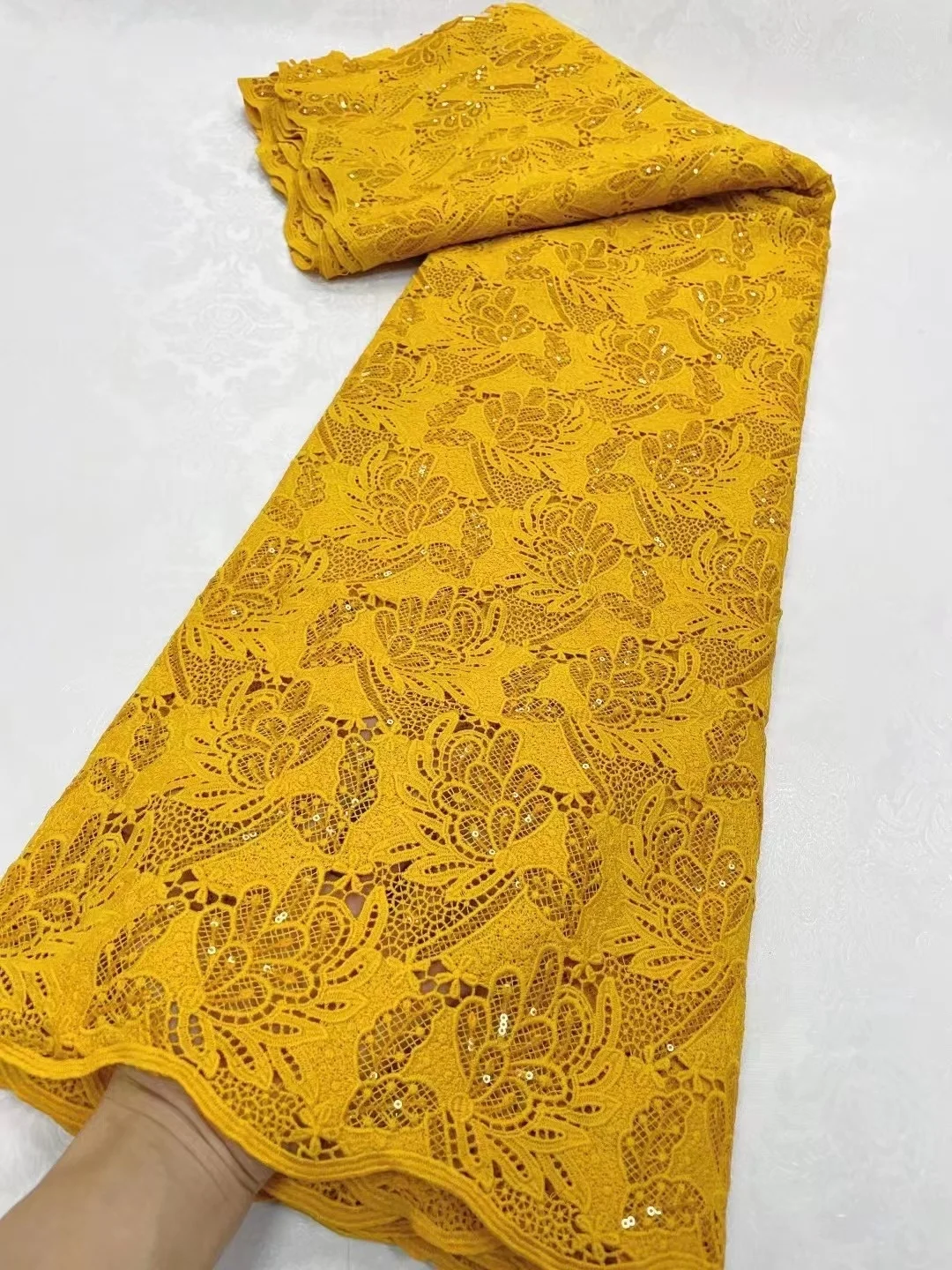 

African Water Soluble Lace Fabric With Sequins 2024 High Quality Nigerian Guipure Cord Lace Fabric For Christmas Evening Dresses