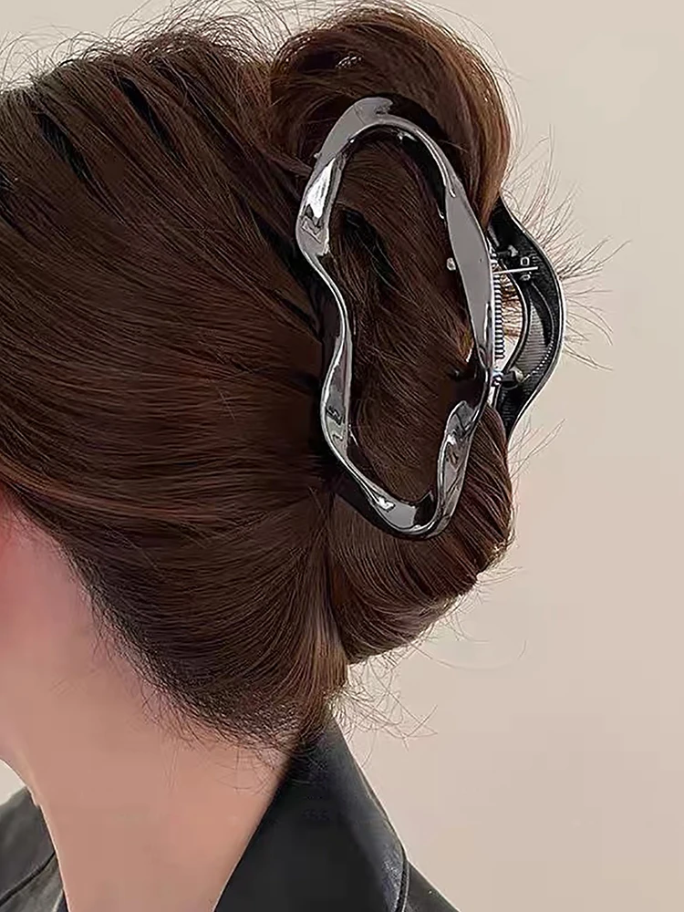 11cm Alloy Cloud Hair Claw For Women Temperament Shark Clip Crabs Golden Sliver Fashion Hairpin Claw Crab Headwear Accessories