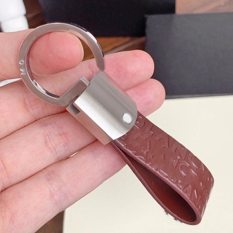 LJ2 Luxury MB Keychain 3 Colors Leather With Engraved Letters Car Key Chain 316 Stainless Steel Ring Classic Casual Gift For Men