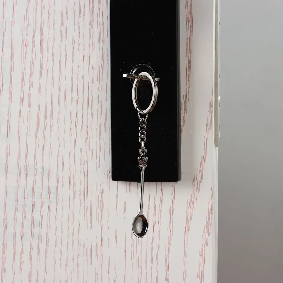 Set Di 4 Collane E 4 Portachiavi A Forma Di Mini Cucchiaio – Gioielli Creativi In Lega, Colori Oro, Argento, Nero, Rosa – Accessori Moda Originali