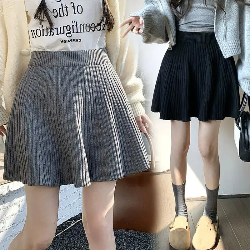 

2024 Spring Maternity Knit Skirt Short Pregnant Women A-line Skirts Empired Japanese Style High Waist Pregnancy Pleated Skirts