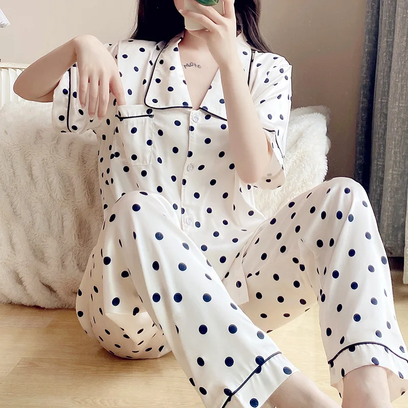 Рисунок 2 - Женские пижамные комплекты Пижама