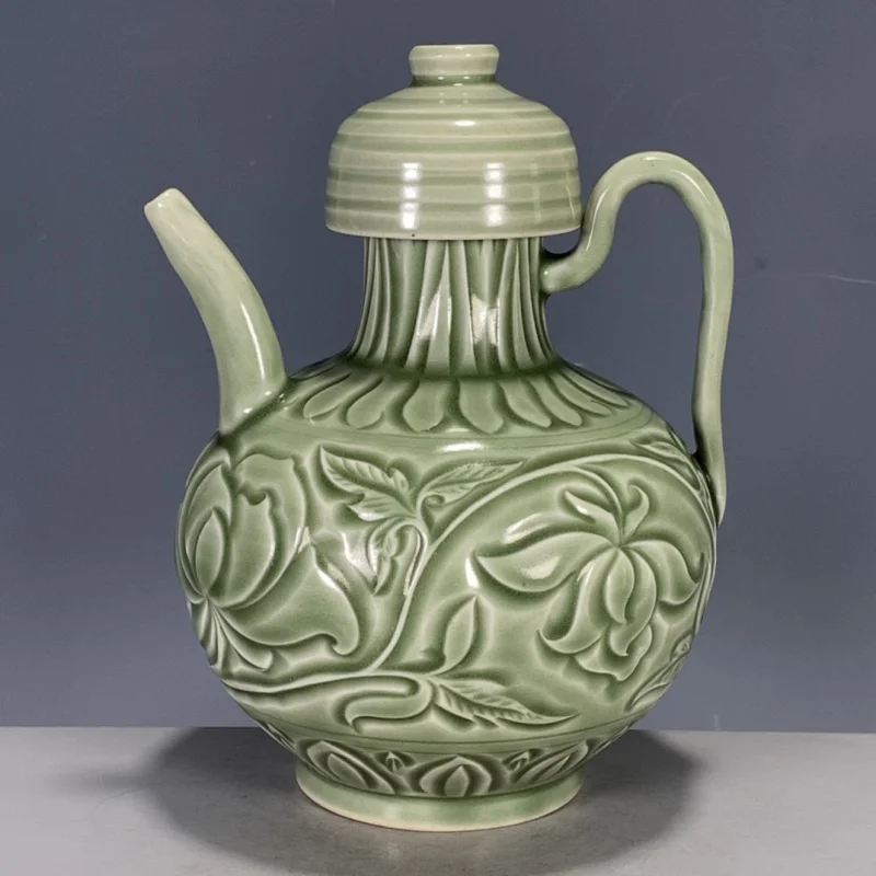 

Antique Porcelain Collection Song Yue Kiln Celadon Carving Twine Flower Pot Teapot Wine Pot Full Product