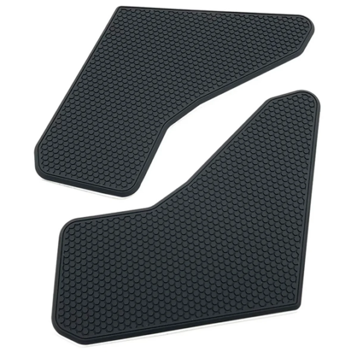 Рисунок 4 - Противоскользящая наклейка на бензобак