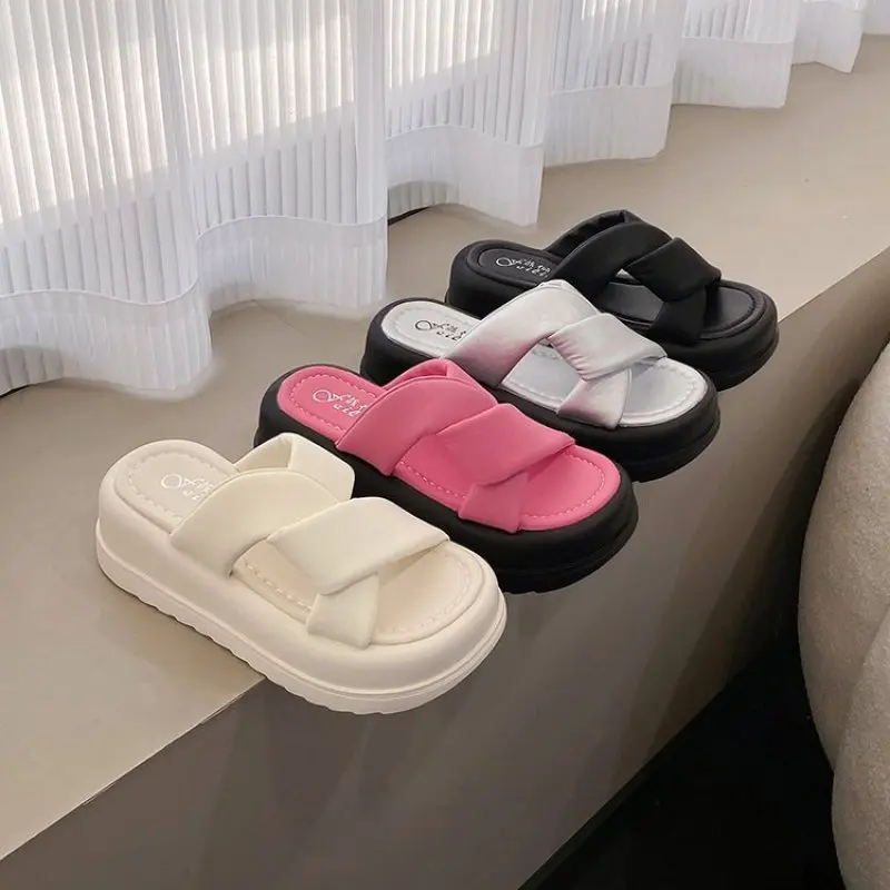 

French style High-Grade Sandals Women Outer Wear Fashion 2023 New Summer Internet Red Super Hot Platform Single-strap Slipper 40