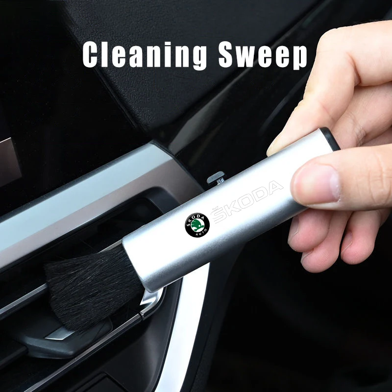Car Dashboard Cleaning Brush with Retractable Bristles
