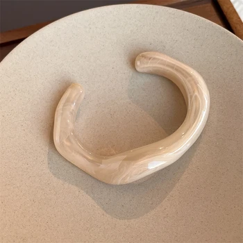 Irregular Geometric Acrylic Open Bracelet – Marble Dyeing Retro Resin Jewelry 1