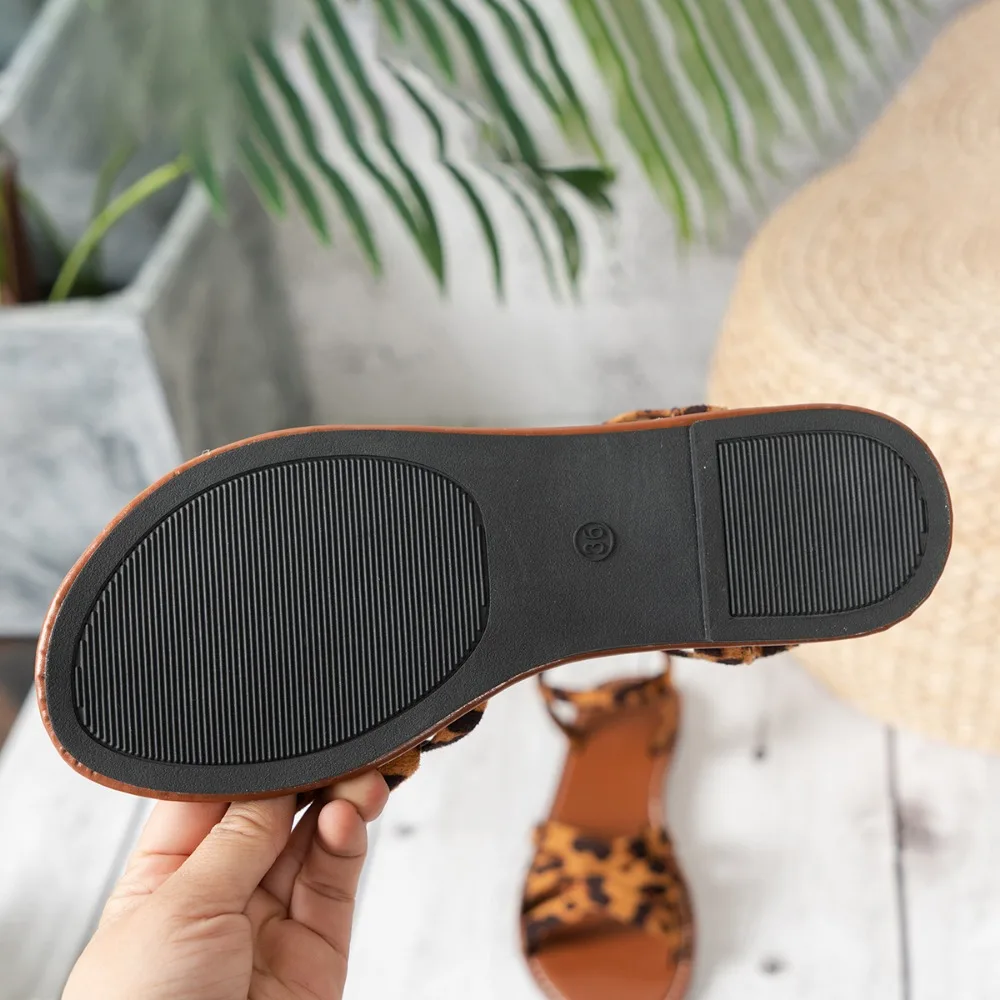 Flats Leopard Sandals Women Cozy Casual Shoes Walking New Walking Slippers 2024 Summer Outdoor Beach Slides Flip Flops