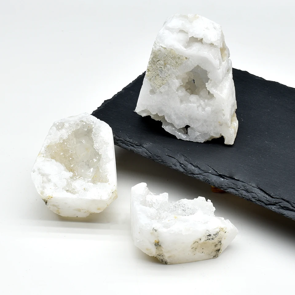 天然ジオードクォーツobelisk、タワーポイント、天然の驚きと美容の