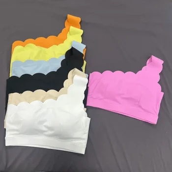 Seamless Women’s Yoga Set – Shockproof Sports Bra & High Waist Leggings Gym Outfit 1