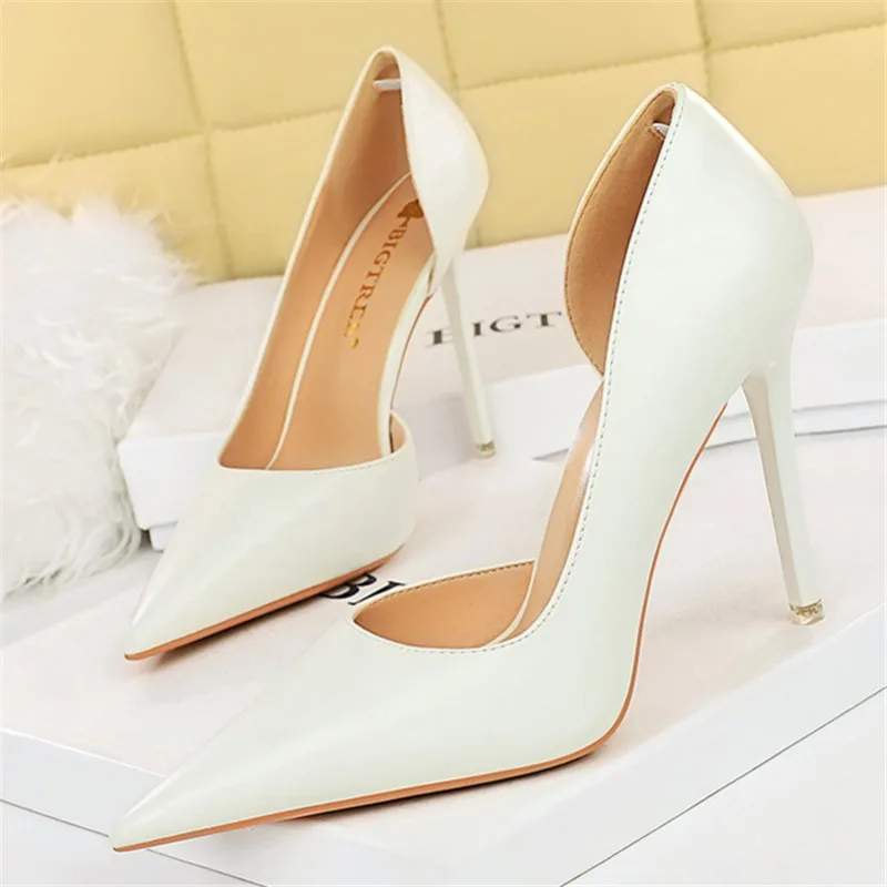 

New Women 10.5cm High Heels Pumps Wedding Bridal Stiletto Sexy Retro Hollow Heels Lady Office Party Nude White Shoes