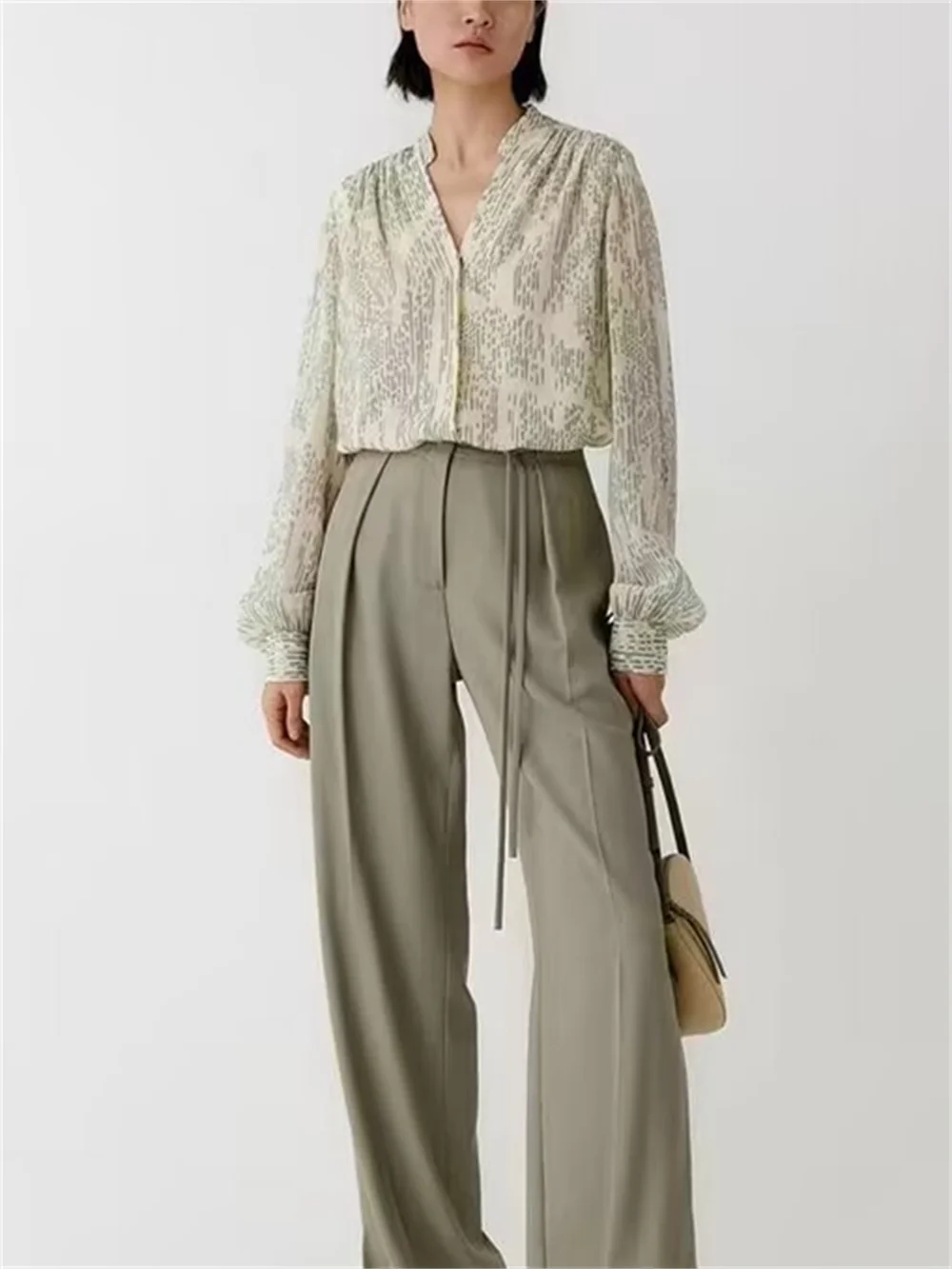 

2023 Spring New Women Geometric Green Printed Blouse Ladies Turn-Down Collar Elegant Long Sleeve Single Breasted Shirt