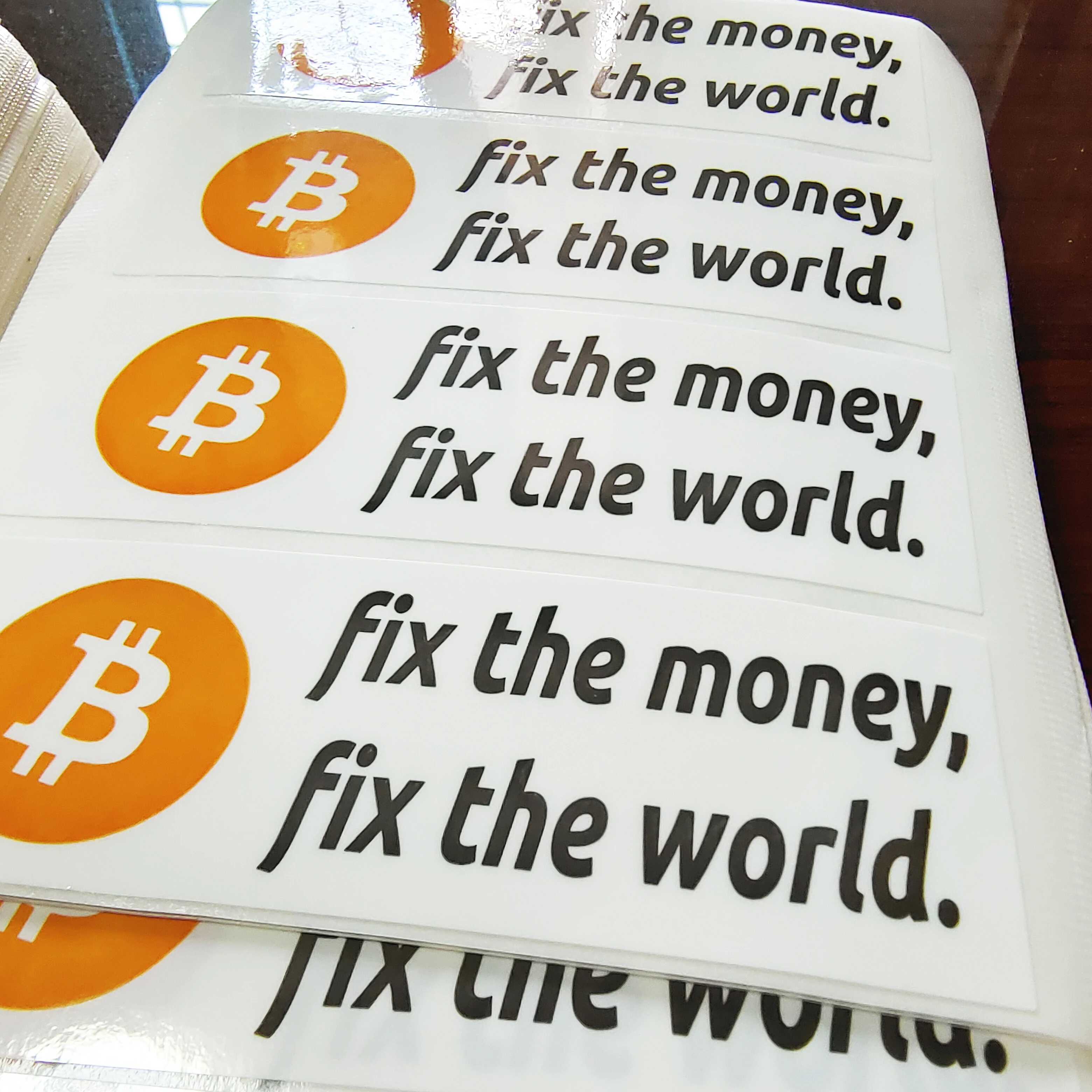 20pcs 100x35mm Bitcoin Fix the Money World Durable Waterproof Tear Proof Vinyl Label Stickers Cryptocurrency Fans Publicity