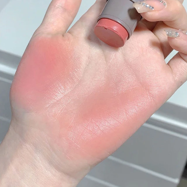 Blush Stick Duplo: Contorno e Destaque Brilhantes e Duradouros