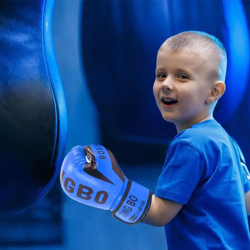 1Pair Breathable Kids Boxing Gloves 6oz PU Leather Child Punching Gloves Muay Thai MMA Punching Karate Training Gloves