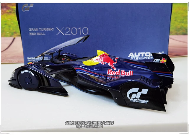 ミニカー AUTOart 1/18  RedBull X2010  S.Vettel 1/18 AUTOART RED BULL X2010 SEBASTIAN VETTEL Diecast Model