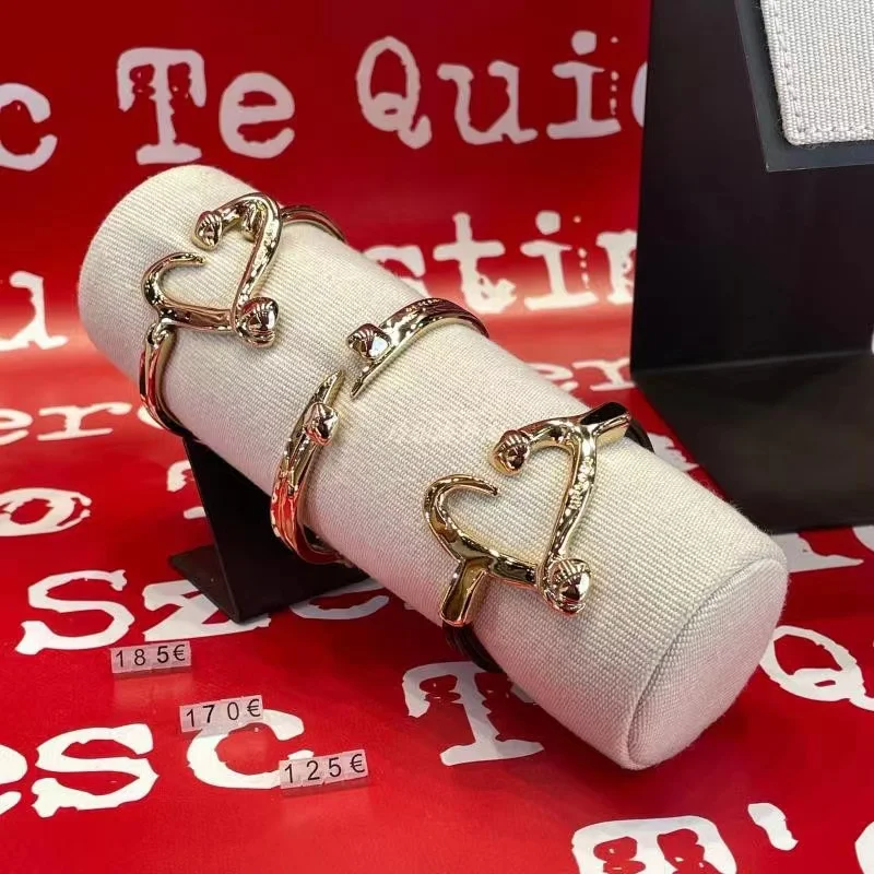 2023 unode50 Exquisite Fashion Electroplated 925 Silver Irregular Heart shaped Women's Bracelet Romantic Holiday Gift