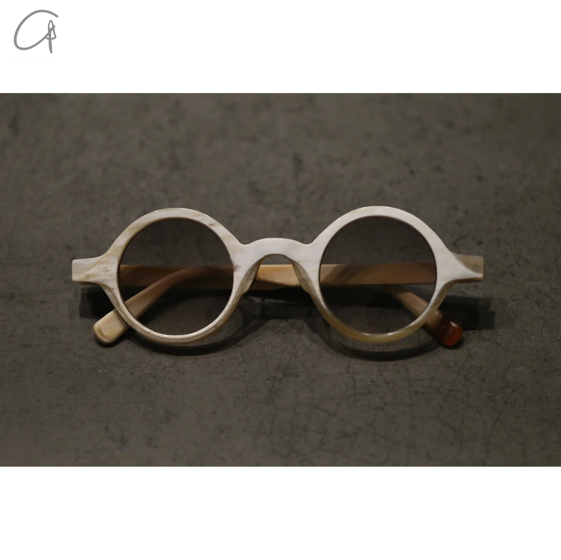 Rigards X Uma Wang Joint Name for Horn Line Cutting Glasses