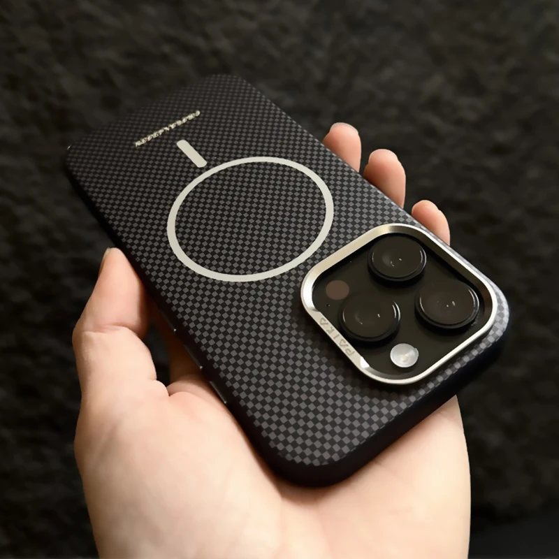Luxury Magnetic Wireless Charging Carbon Fiber Phone Case Cover