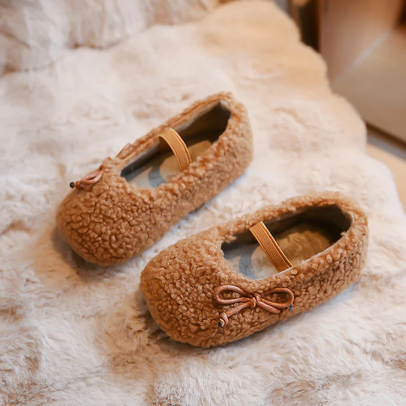 

Warm Lambwool Shoes For Little Girls Furry Ballet Flats Baby Kids Winter Soft Plush Mary Janes With Bowknot & Elastic Band