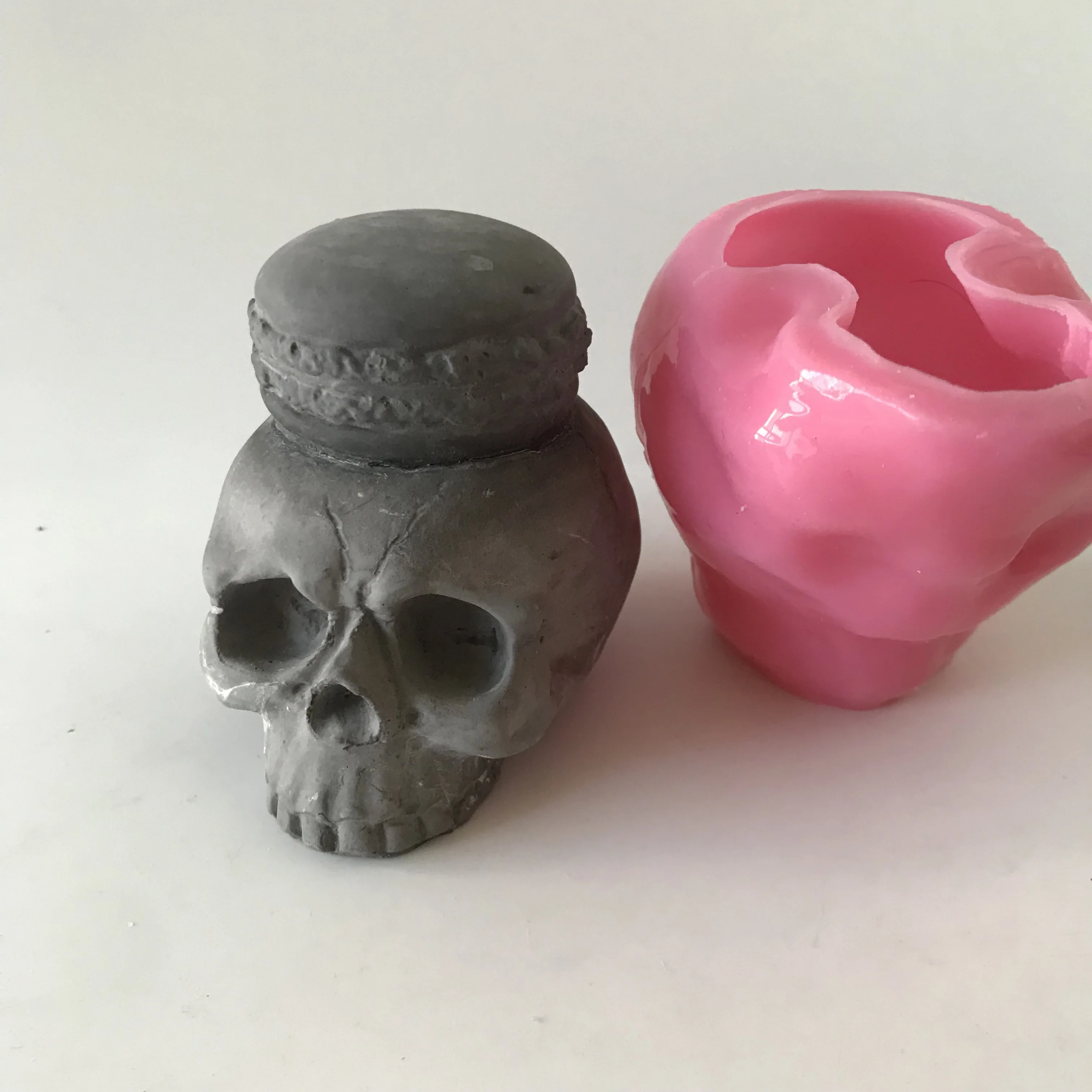 

Handmade Soap Making Silicone Cake Baking Molds 3D Skull Candle Resin Craft Mould
