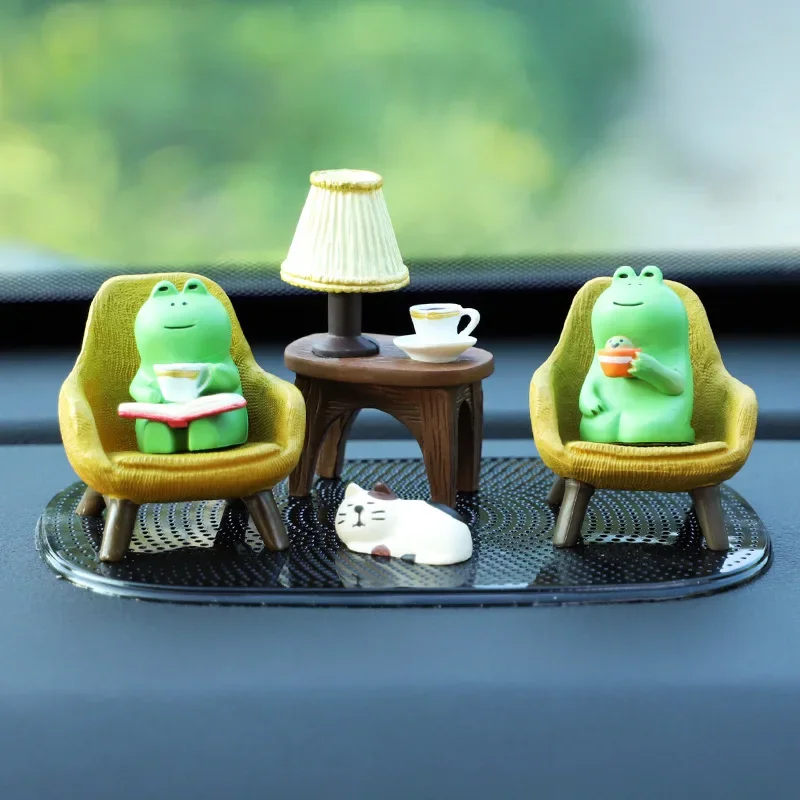 Giapponese Zakka Frog Car Decoration Cartoon Animal Cat Ornaments Car Interior Decoration Office Table Ornaments