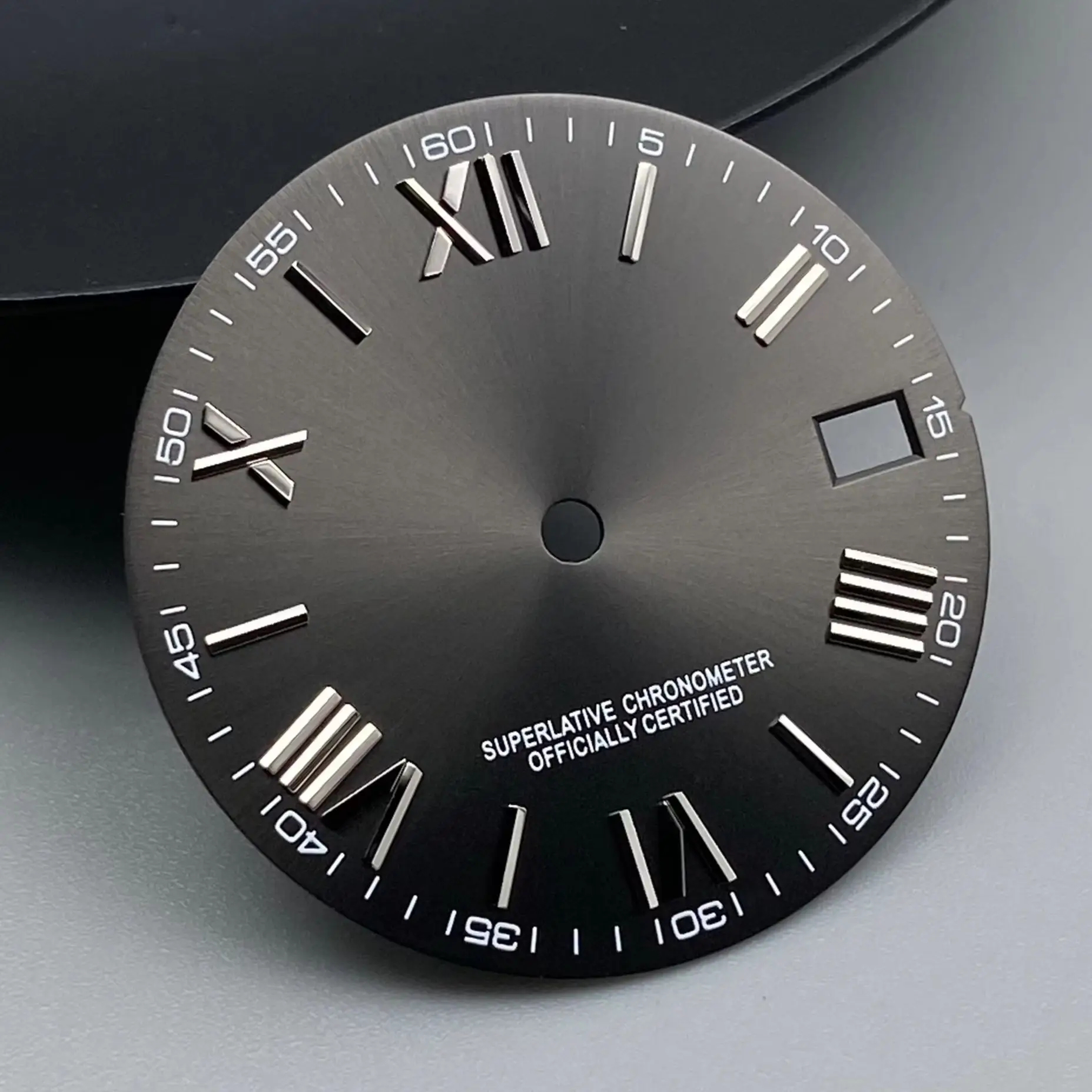 Green Luminous Date Dial for Automatic Watch Movements