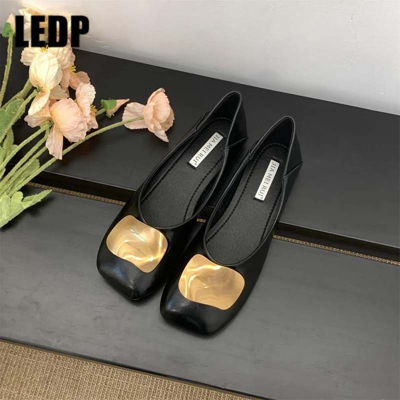 

Designer Square Toe Moccasins Shoes for Women Metal Slip on Leather Soft Comfort Flats Autumn Office Daily Single Shoes Footwear