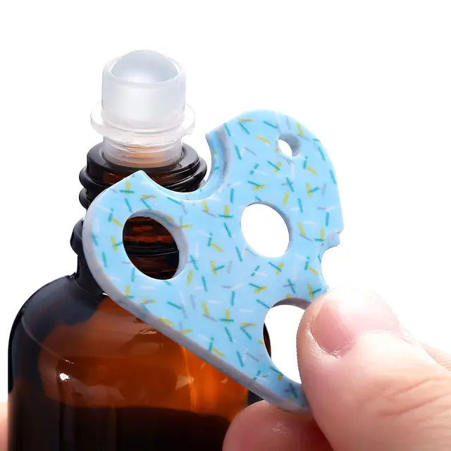 3Pcs/set Refillable Essential Oil Opener for Refillable Bottle Roller Balls Cap Remover Leaf Shape Key Opening Tool Random Color 3