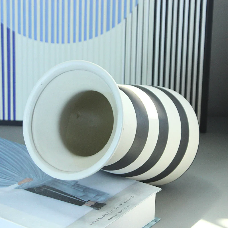 Ceramic Striped Vase Geometric Black and White Stripes Hydroponic Flower Arrangement Home Decoration Ceramic Handicraft 4