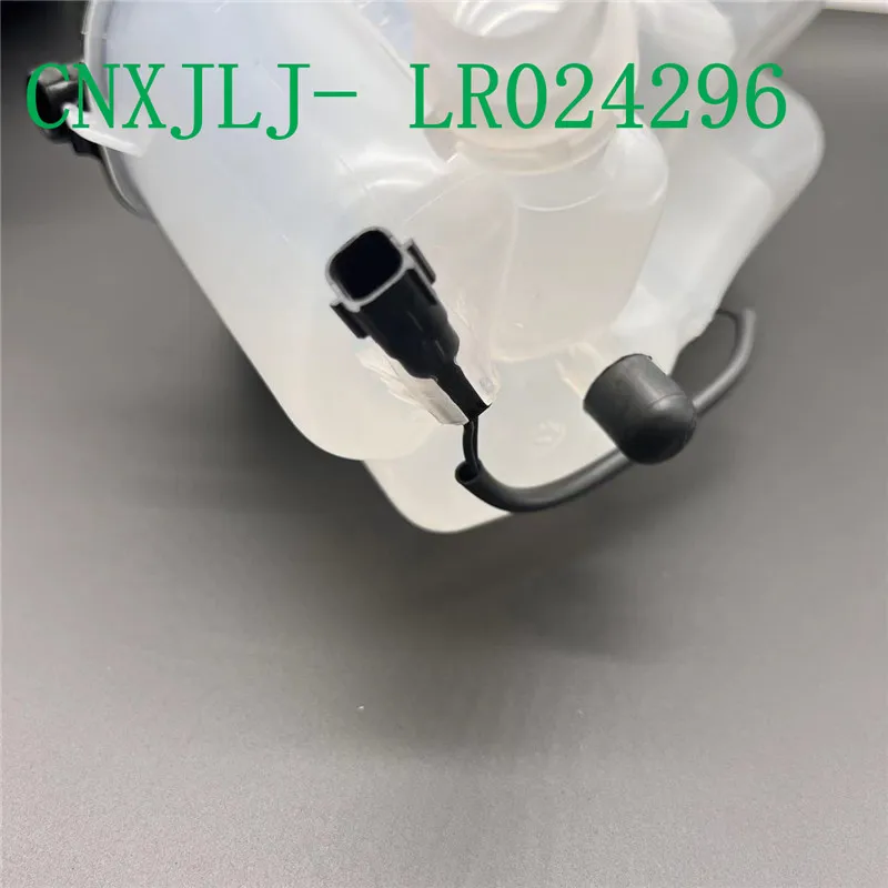 Radiator Coolant Overflow Container LR024296 31200321 for Freelander 2 Evoque 2.0 2.2 TD4 S80 V70 XC60 Expansion Tank PART