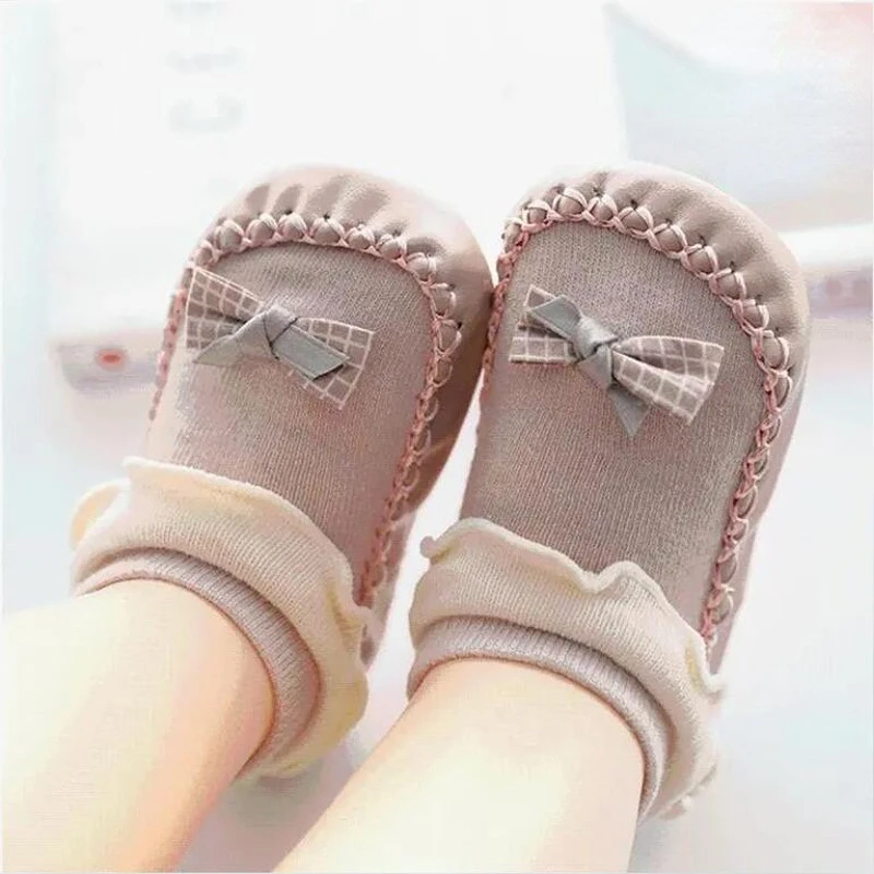 Autumn Winter Models of Newborn Baby Toddler Shoes Socks Cotton Baby Girl Socks Cartoon Bow Non-slip Children Shoes and Socks 2