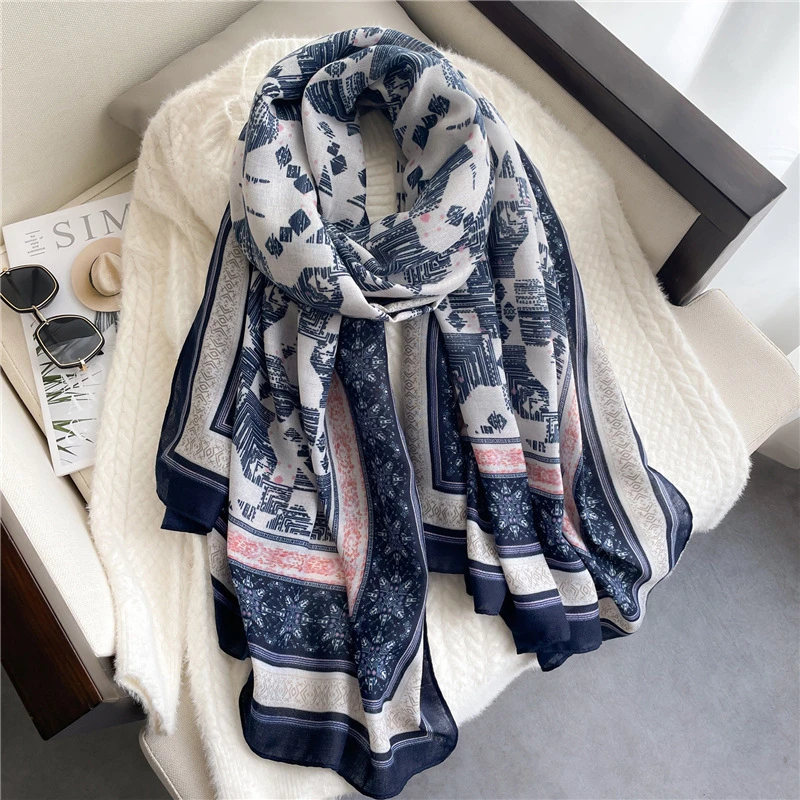 

Brand Autumn winter women beach quality shawl cotton scarf lady fashion scarves bandana pashmina wrap hijab muffler