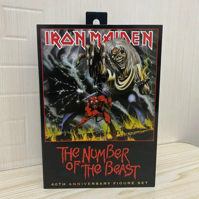

NECA 33690 Action Figure Toys Iron Maiden Figurine 18cm Movable Collection Model PVC Doll Gift for Children Original