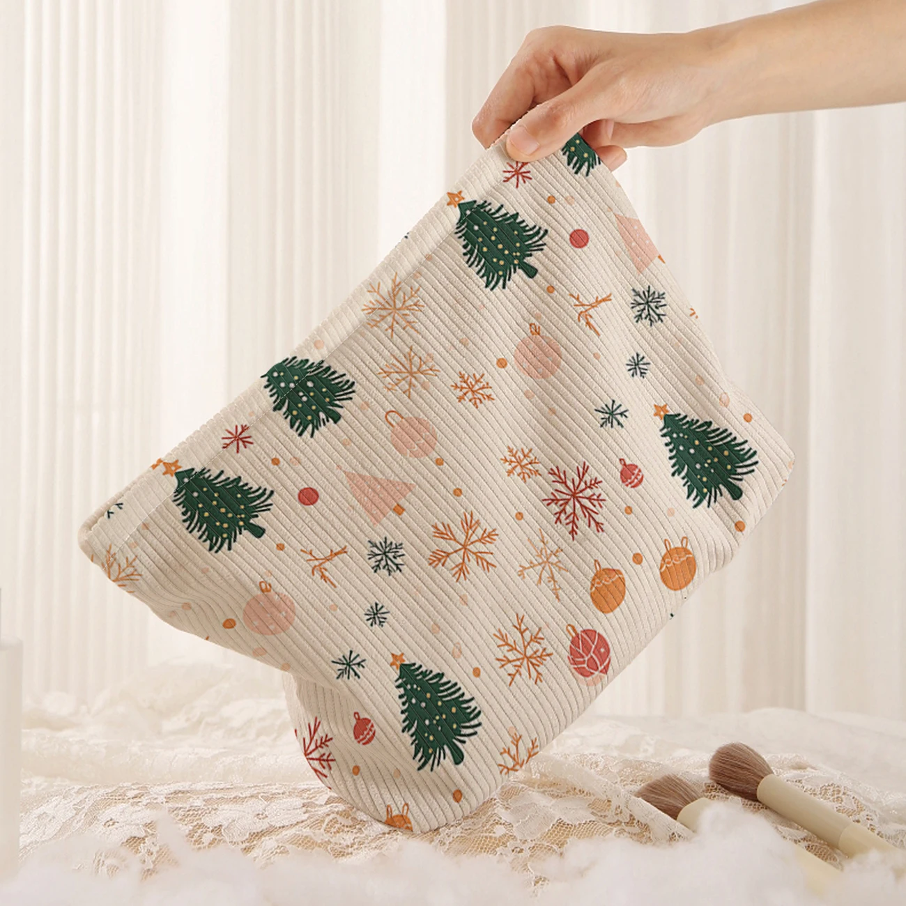 1 Christmas themed corduroy makeup bag, lightweight zipper makeup storage box, multifunctional bag with lining