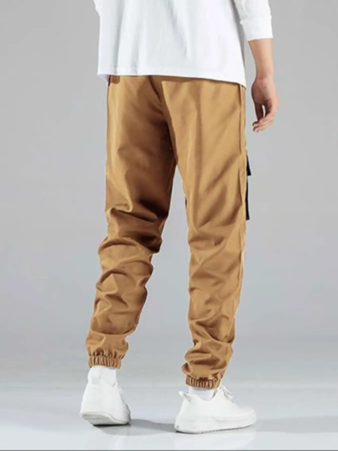 Herren Cargohose mit Taschen und Kordelzug, Regular Fit, Lässige Modehose für den Alltag – Detail 9