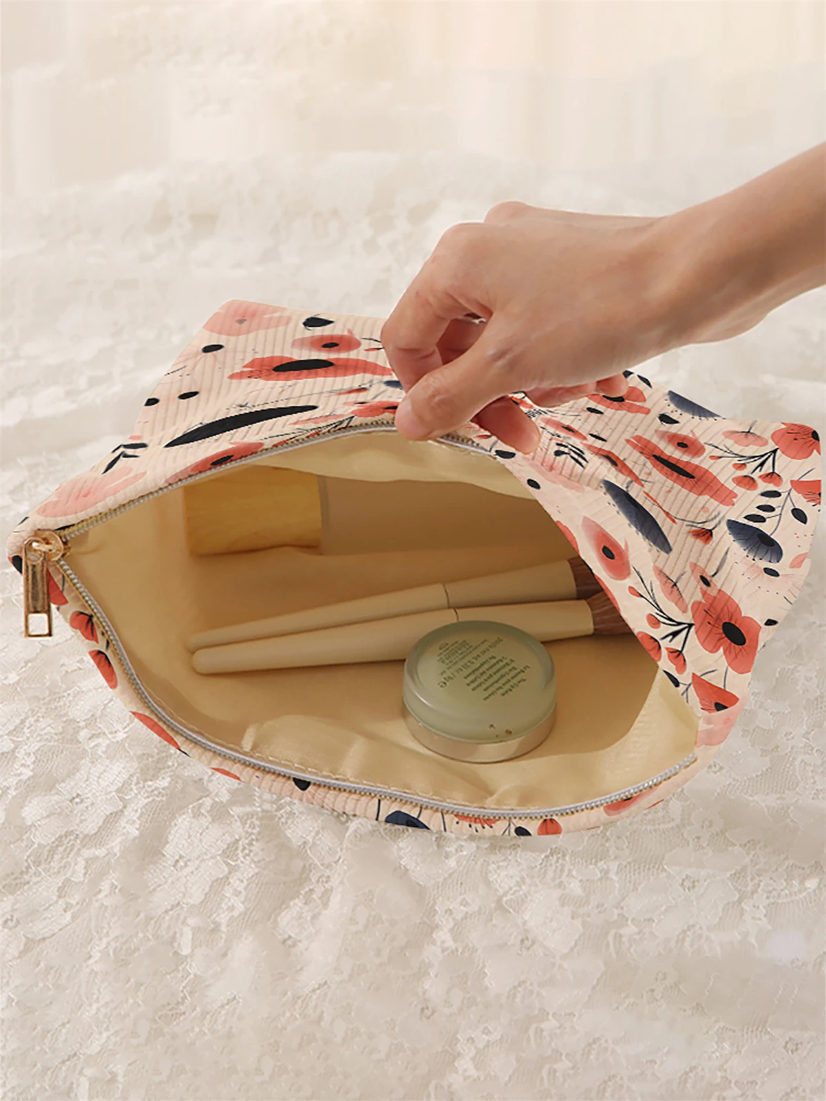 1 floral patterned corduroy makeup bag, lightweight zipper makeup storage box, multifunctional bag with lining