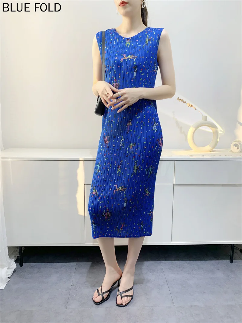 

Women's Mid-Length Pleated Dress, Printed Vest, Comfortable, Casual, Slim Fit, PLEATS, Elegant, Summer, 2023