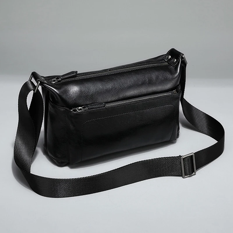 

AETOO Men's crossbody bag leather men's bag large capacity casual fashion trend men's baotou layer cowhide single shoulder bag