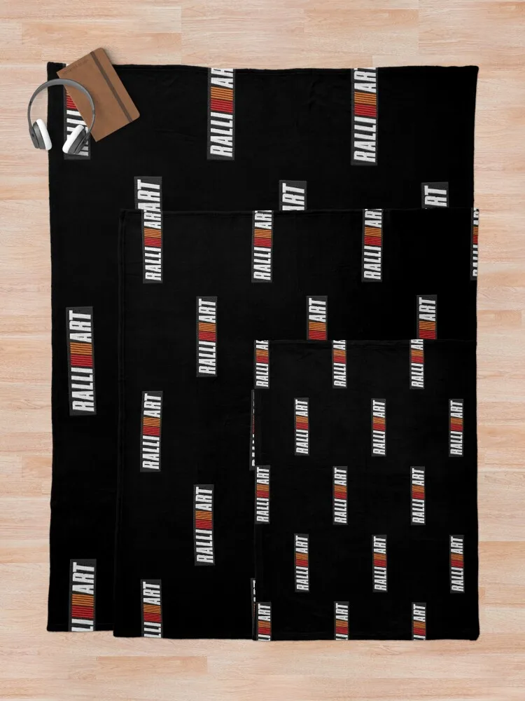 Ralliart �ڼ� �ΰ� ������ ���, ���� ��Ƽ�� ħ�� Ŀ�� ���