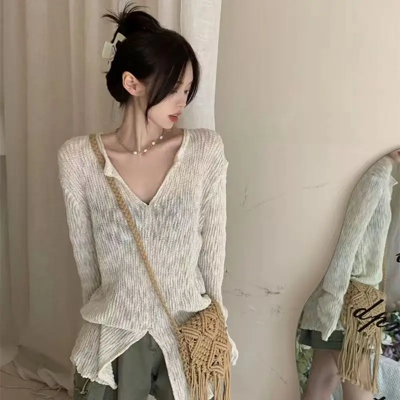 

2024 Spring Fall V Neck Thin Knitted Sweater Women Sweet Desginer Top Long Sleeve Split Pullover Slim casual Tops XC023