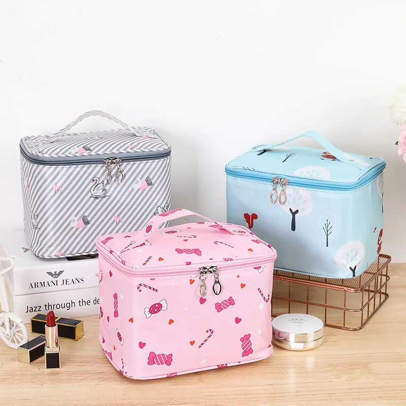 

Large Capacity Waterproof Cartoon Makeup Bag Portable Travel Cosmetics Cases Women's Make Up Organizer Bag Handheld Wash Bag