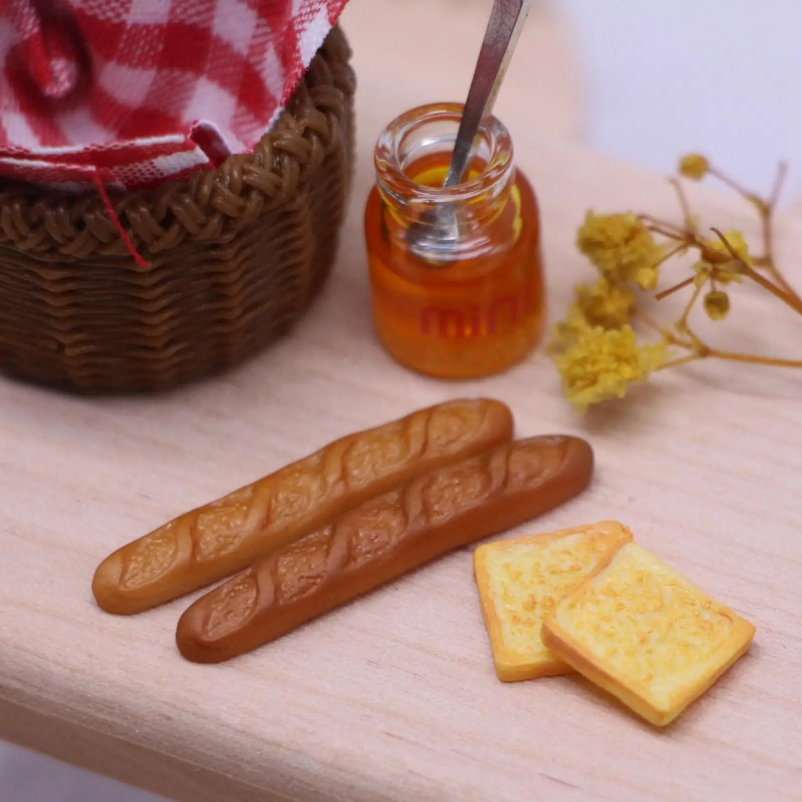 

Dollhouse Accessories Decor 1/12 Miniature Food Realistic Simulation Food Photo Props Mini Dollhouse Outdoor Picnic Bread