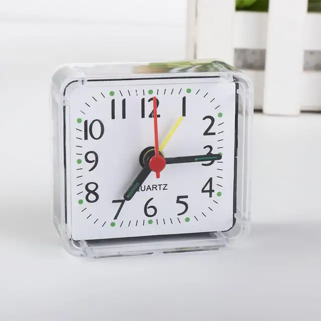 Réveil Analogique Silencieux En Métal Avec Veilleuse, Horloge De Chevet Classique Et Moderne Blanche Pour Chambre A Coucher Ou Bureau 11 Cm 87716870