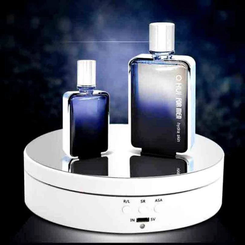 

Витрина вращающаяся на 3 скорости с питанием от USB