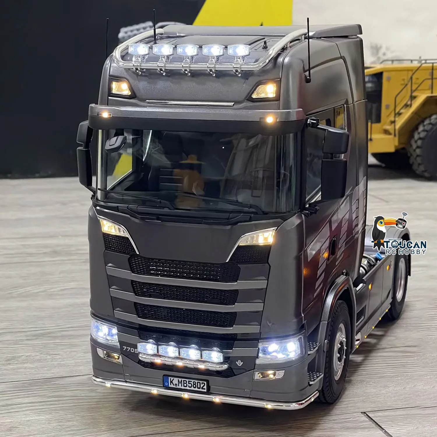 새로운 장난감 1:14 카볼라이트 K770S 4*2 메탈 RC 트랙터 트럭 무선 조종 자동차 트럭 2단 속도 조절 조명 사운드 건설 차량 모델